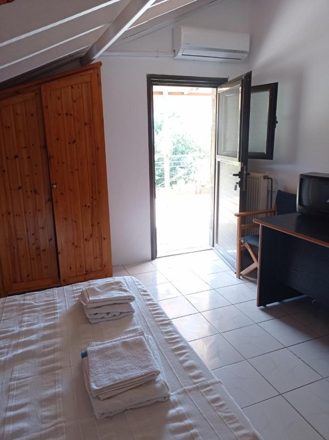 Christos Center Rooms Raches  المظهر الخارجي الصورة