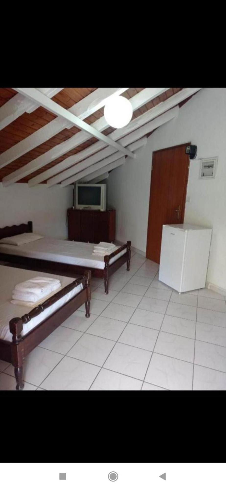 Christos Center Rooms Raches  الغرفة الصورة